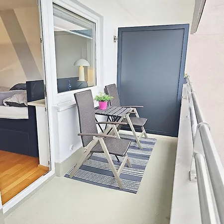 Furnished U6 Harras